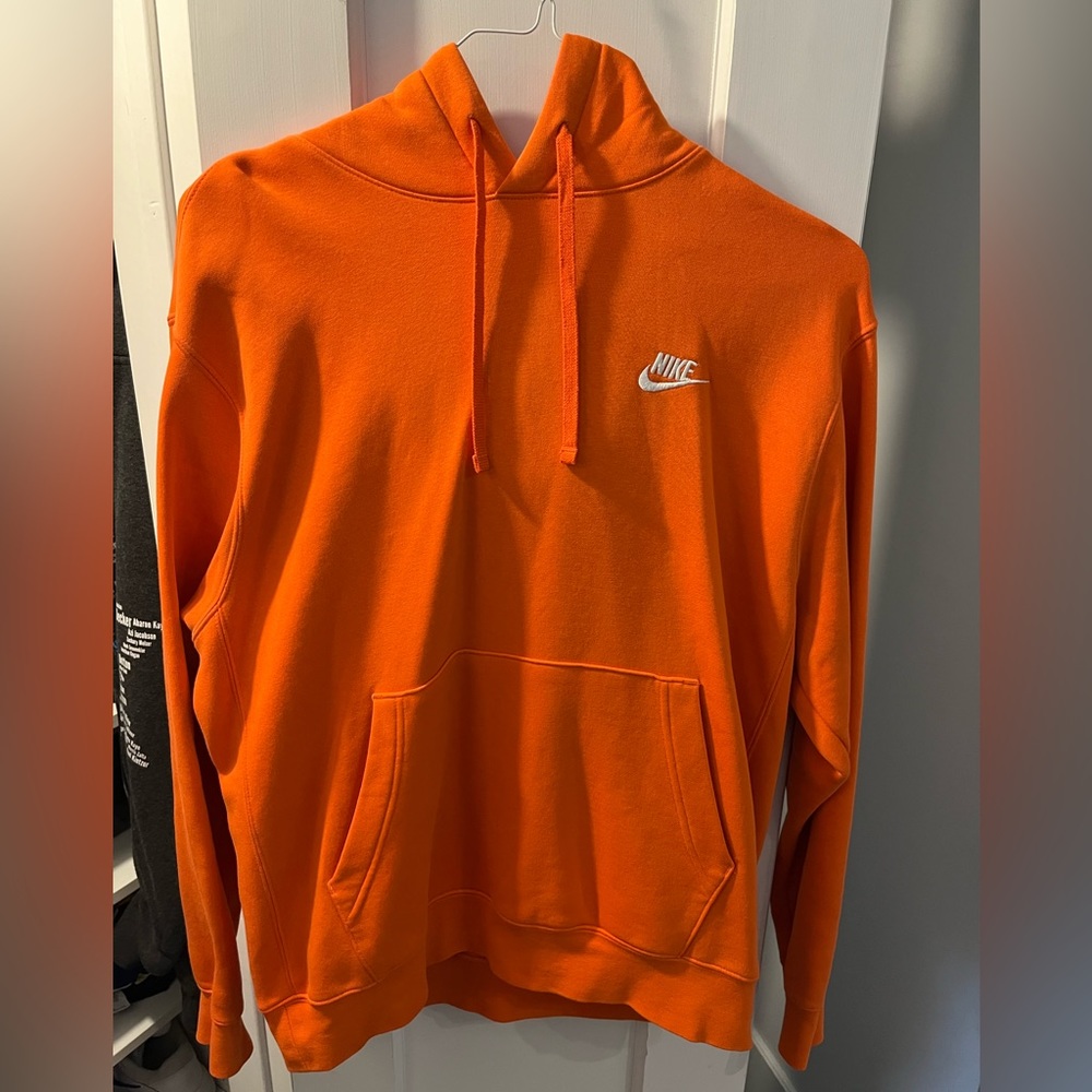 Men’s size medium Nike orange hoodie